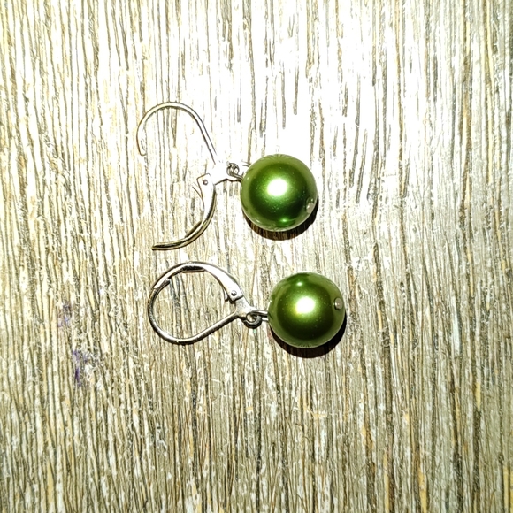 Green South sea Pearl earrings Reduced Price - Picture 4 of 4